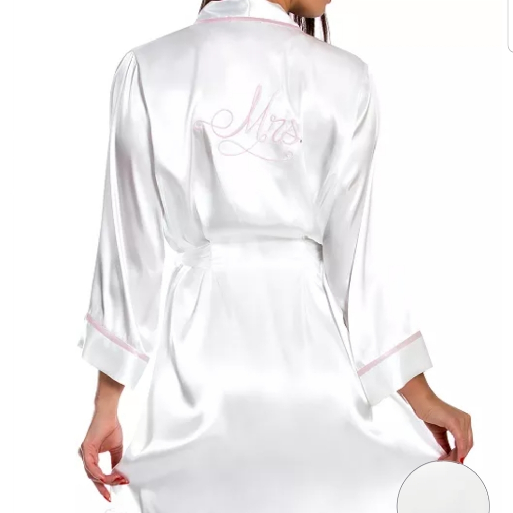 NEW MRS Satin Bridal Embroidered Robe and Chemise Nightgown Set, Linea Donatella - Picture 2 of 9